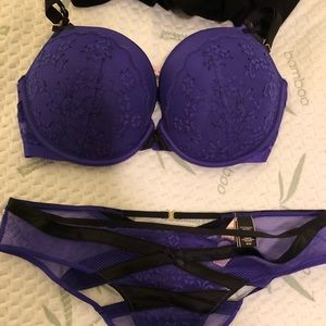 Very Sexy Bra & Panty Set